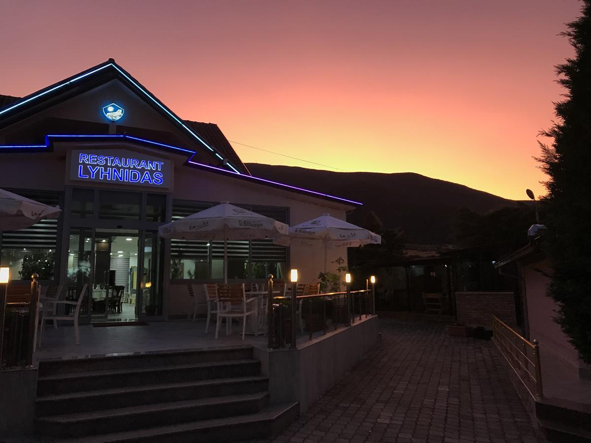 Hotel Lyhnidas Udenisht エクステリア 写真